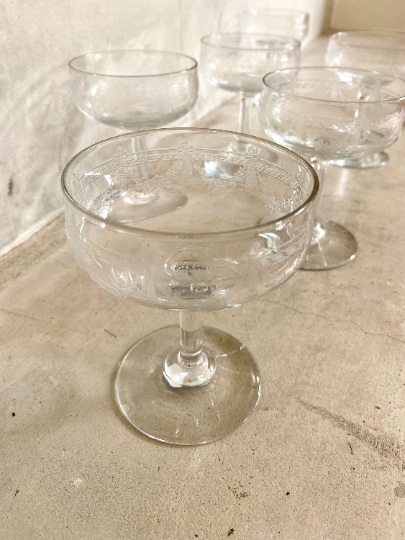 Coupe à Champagne en Verre Gravé, Collection Vintage, Vaisselle Française Ancienne