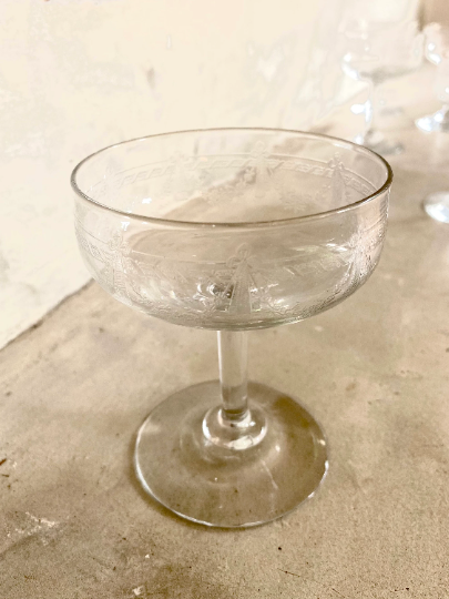 Coupe à Champagne en Verre Gravé, Collection Vintage, Vaisselle Française Ancienne